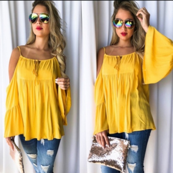LAST !🔥GORGEOUS YELLOW OFF THE SHOULDER TOP - Picture 3 of 3